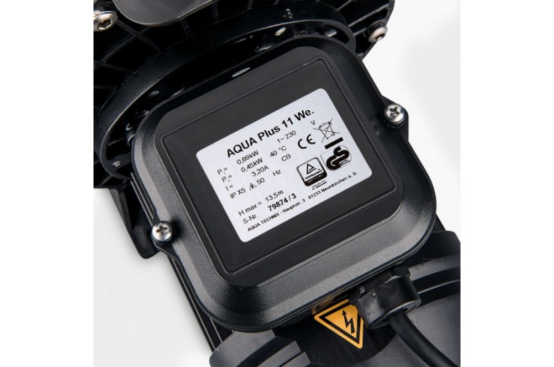 POMPA  AQUA  PLUS  11 ; 13 mc/h . H = 7,5 m